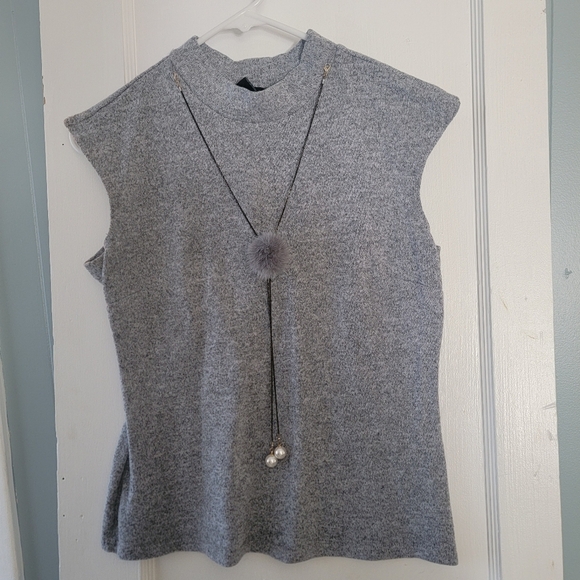 Frank Lyman, Grey Mock Neck Sweater, Size 10 - Picture 1 of 4